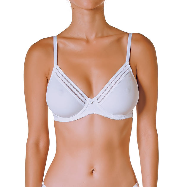 Free Photos - An Elegant Woman Wearing A Stunning Bra With DDD Cups,  Showcasing Her Beautiful Breasts. The Lingerie Appears To Be White And  Intricately Designed, Enhancing The Overall Appearance Of The