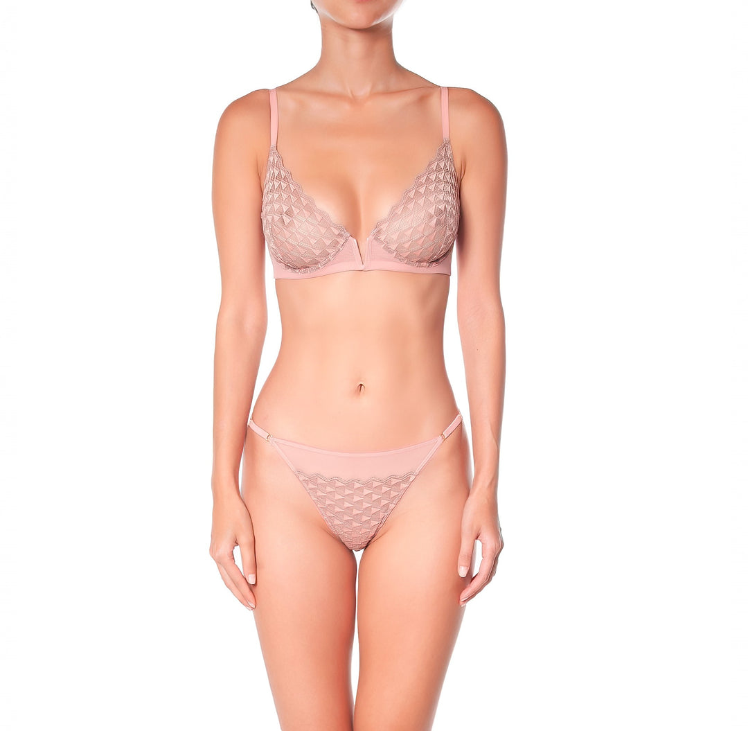 huit dancing queen g-string DAQ-J10, Addiction Nouvelle Lingerie